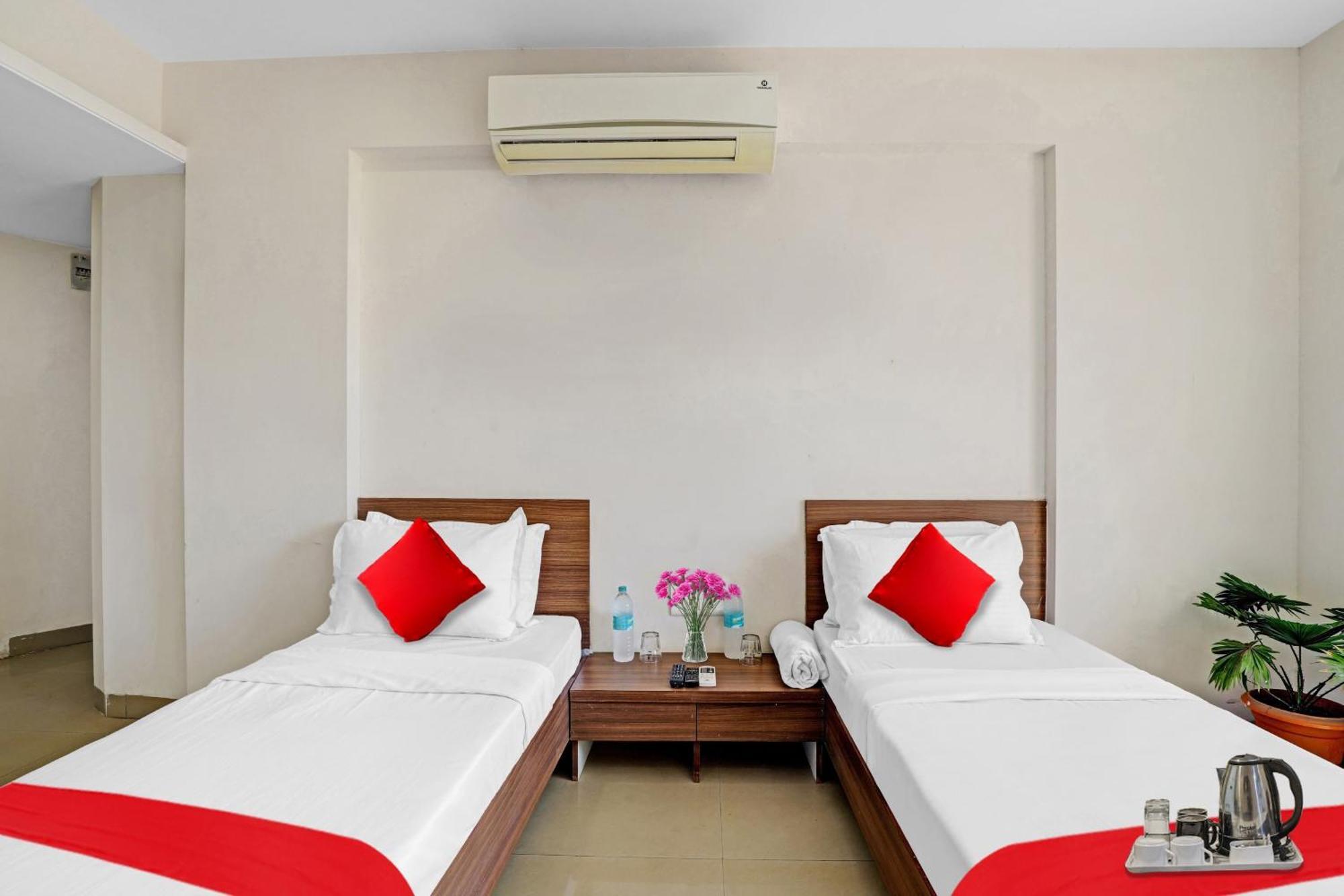 Oyo Flagship Hotel Residency Silvassa Exteriér fotografie