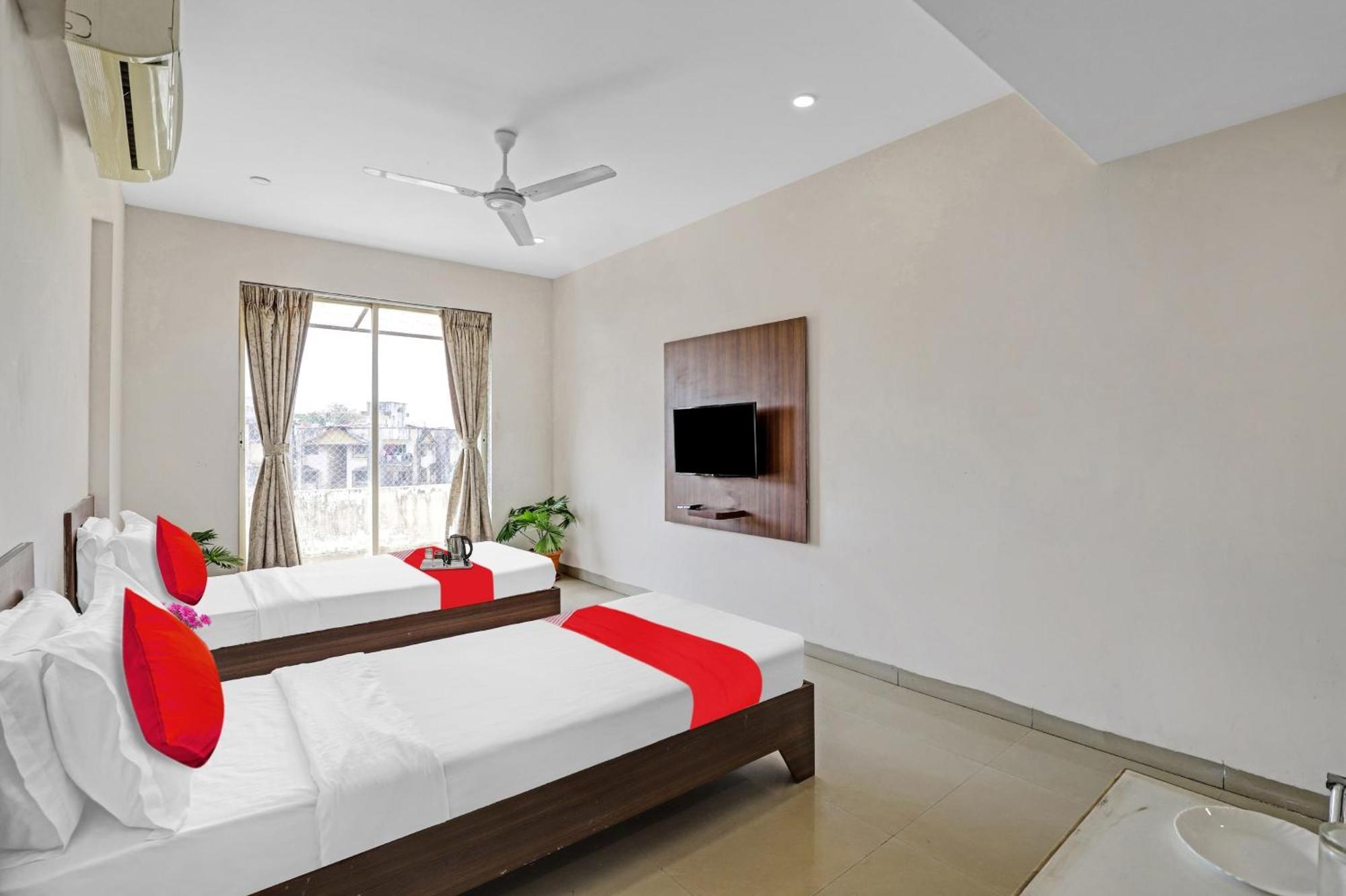 Oyo Flagship Hotel Residency Silvassa Exteriér fotografie
